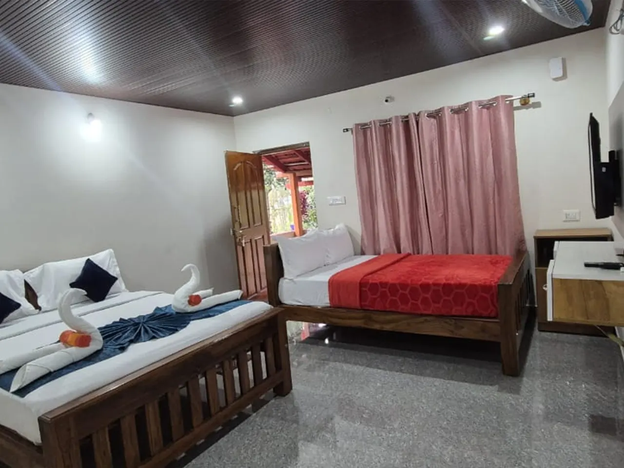 family room 3